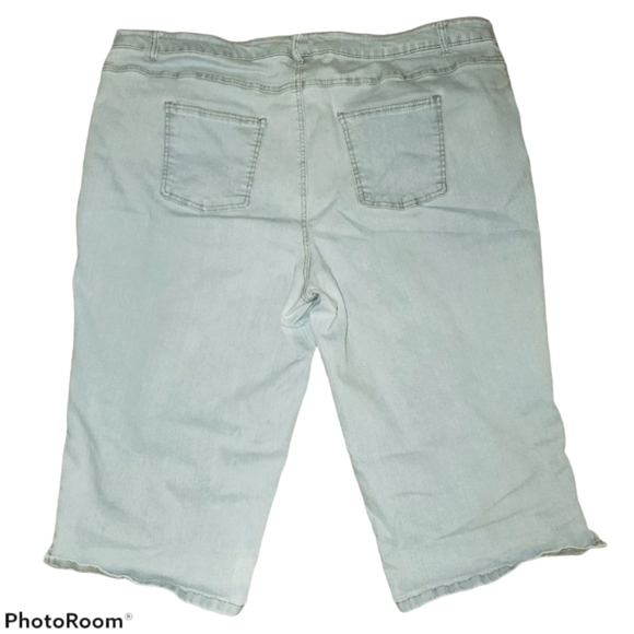 Woman Within Plus Size Denim Capri Pant 485 - Picture 4 of 6